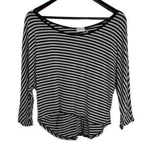 SunKiss Striped High Low Long Sleeve Shirt White & Black Size Small